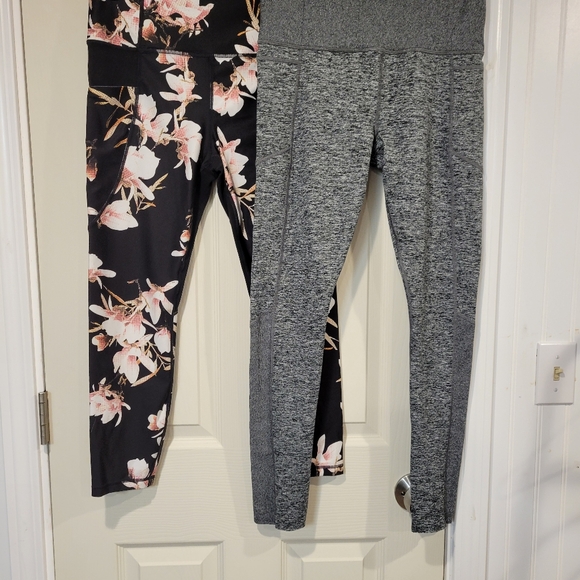 LOT OF 4 Athleta Leggings: Floral, Stripe, Mesh, Exhale - Size M / MP - Picture 6 of 11